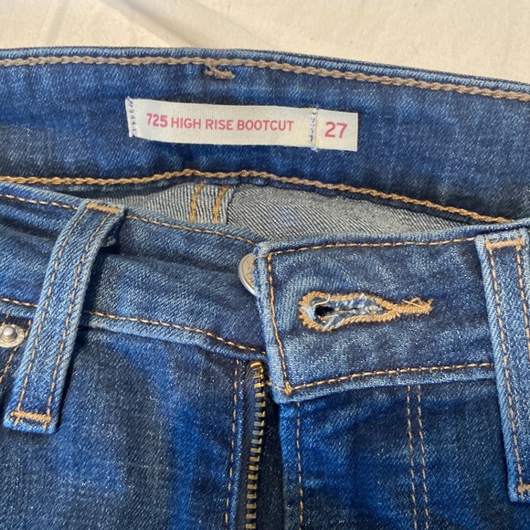 Levi’s bootcut jeans - Picture 2 of 3